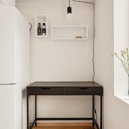 Dinbnb I Oasis, Workspace & Elevator! 아파트 베르겐